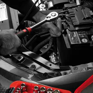 Chiavi a bussola e accessori